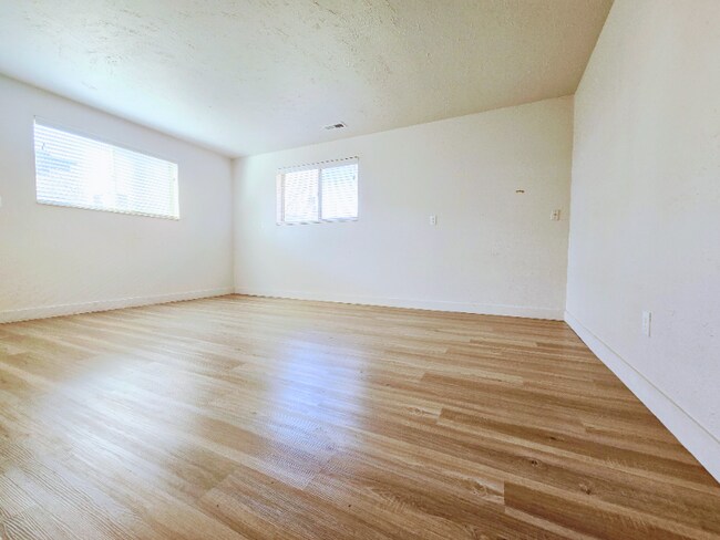 Foto del edificio - 8707 S 620 E