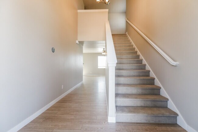 Foto del edificio - 1083 W Osprey Dr