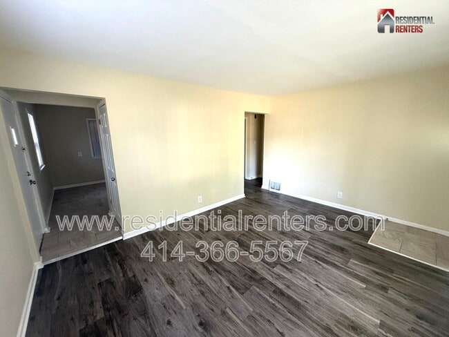 Building Photo - 4703 N 45th St