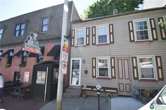 Building Photo - 140 Spring Garden St
