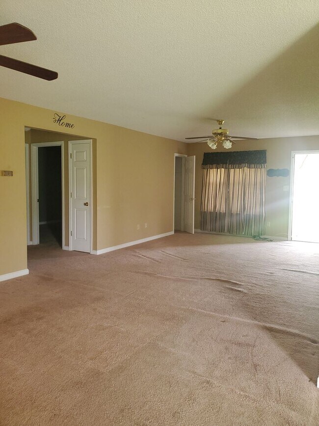 Foto del edificio - Spacious Country Living