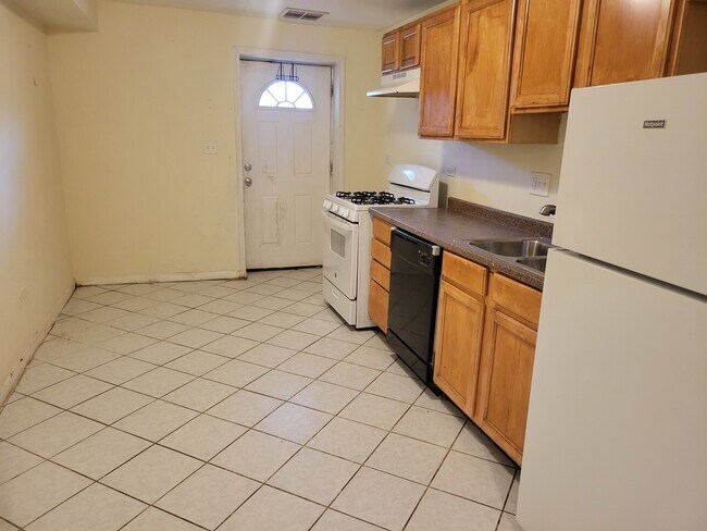 Foto del edificio - 5711 S Calumet Ave