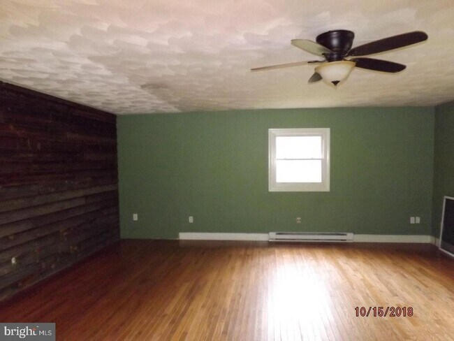 Foto del edificio - 409 Winchester Dr