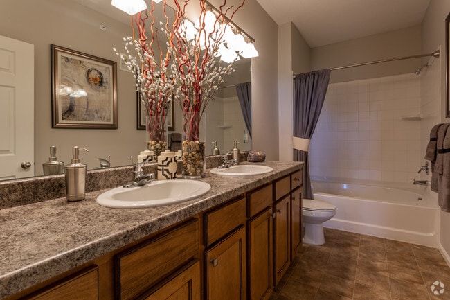 2BR, 2BA - 1129 SF - Mesa Ridge