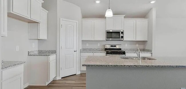 Building Photo - 4 Bedroom, 3 Bath and a Study Bryan in Pla...