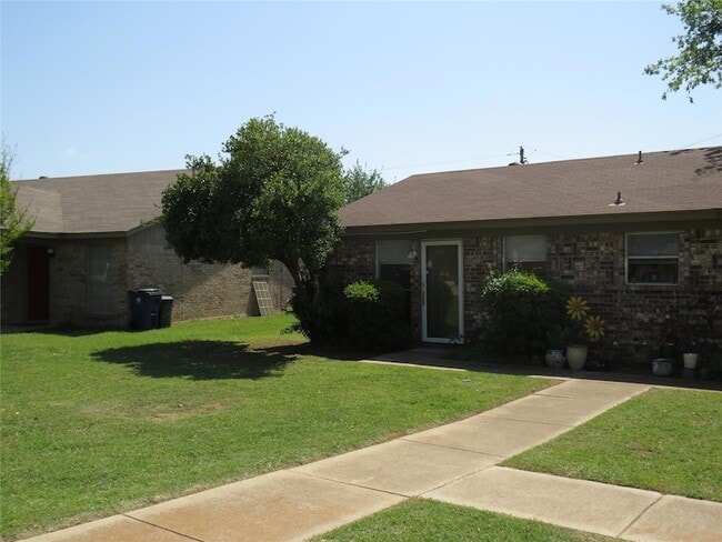Foto del edificio - 713 Pleasant Manor Ave