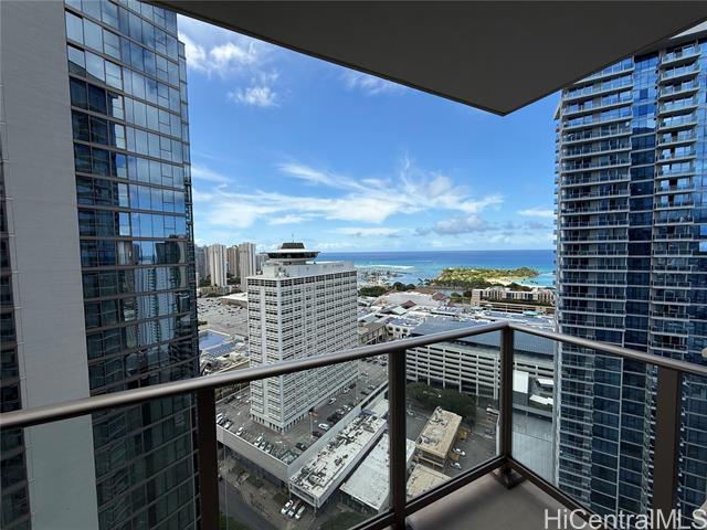 Foto del edificio - 1388 Kapiolani Blvd