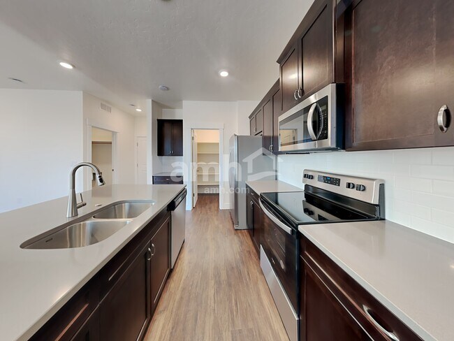 Foto del edificio - 9433 Clancey St