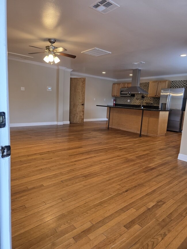 Building Photo - 2098 Harland Dr