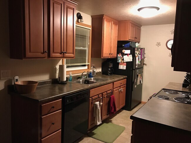 Foto del edificio - 2686 Lavender Ln