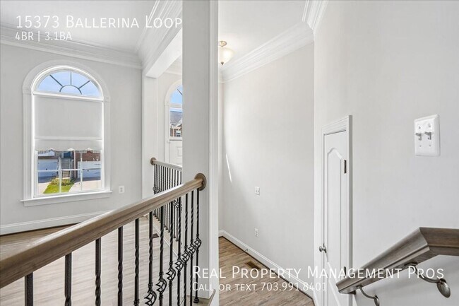 Foto del edificio - 15373 Ballerina Lp