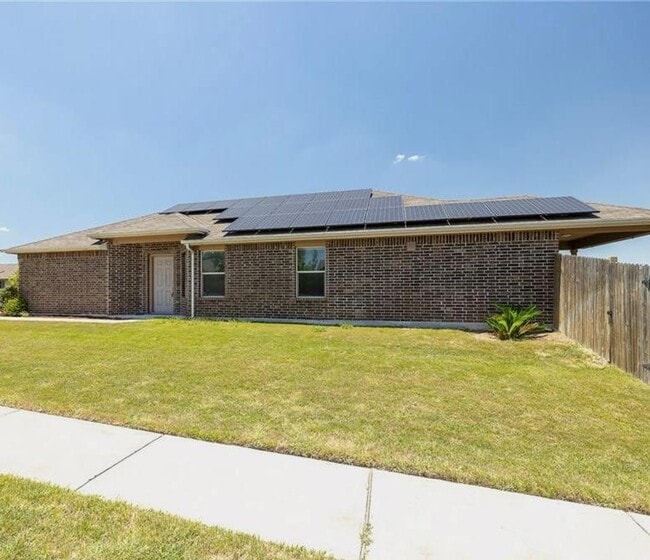 Building Photo - 12418 Walter Vaughn Dr