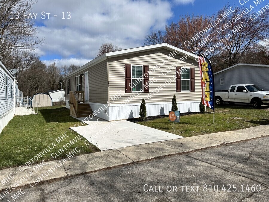 Primary Photo - 13 Fay St