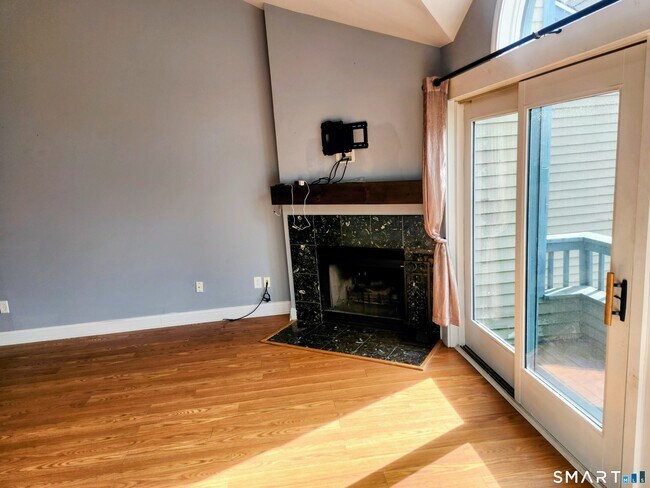 Foto del edificio - 15 Perry Ave