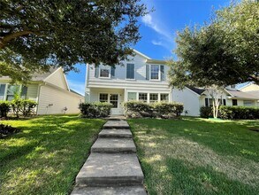 Building Photo - 20734 Settlers Lake Cir N