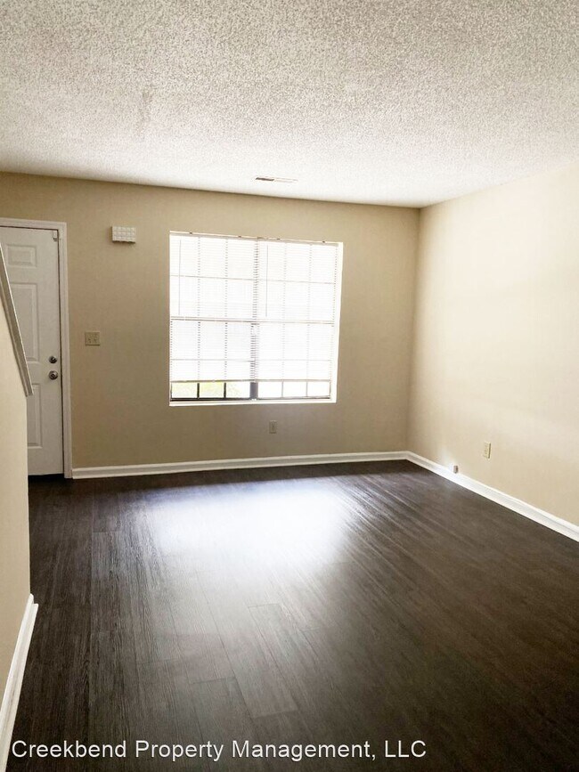 Building Photo - 2 br, 1.5 bath House - 102 Kimeran Unit B