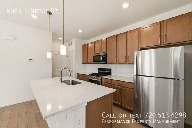 Foto del edificio - 6085 N Nepal St