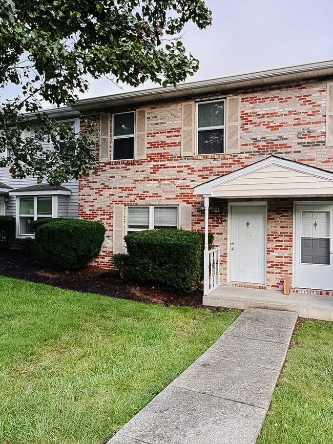 Building Photo - 337 Pheasant Run Ct