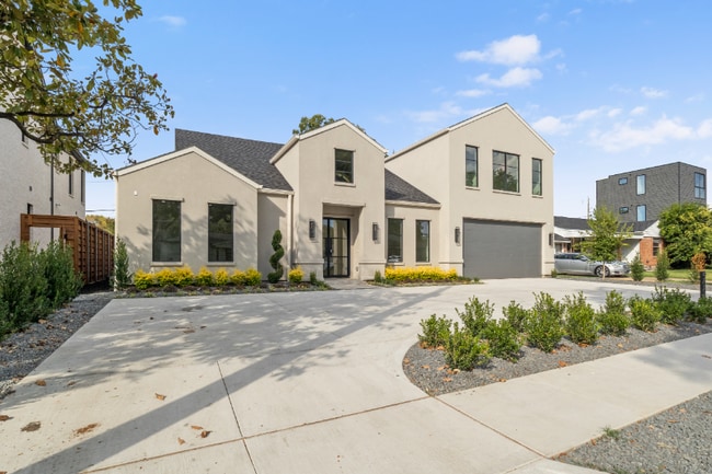 Photo - 5009 Wateka Dr House