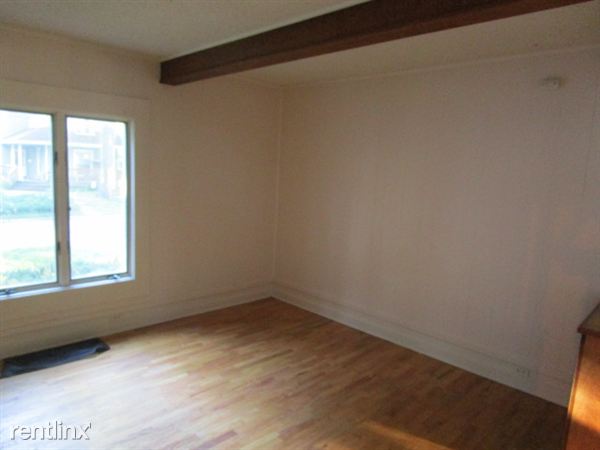 Building Photo - 514 Pine St