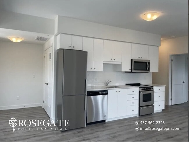 Building Photo - Corner 1+Den Condo with Private Balcony & Parking in Kitchener