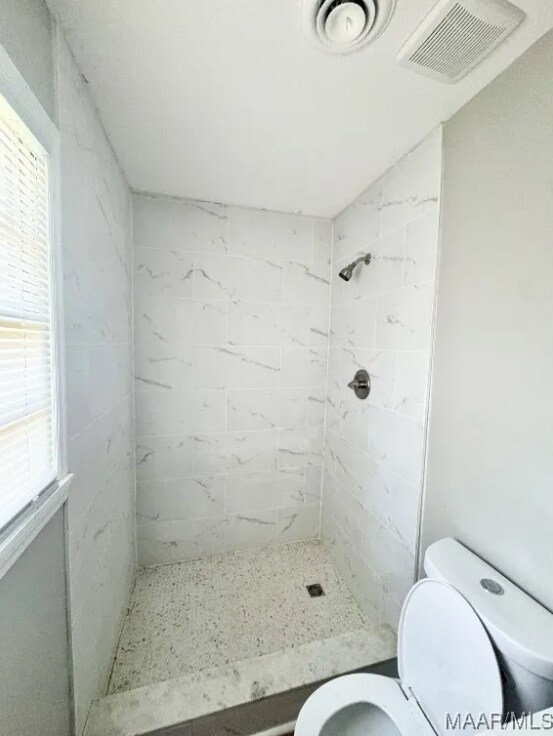 Building Photo - 1206 Woodbridge Dr