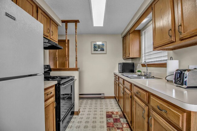 Building Photo - 2719 Oppenheim Ct