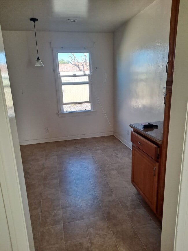 Foto del edificio - TORRANCE 1 BDRM APT FOR LEASE!