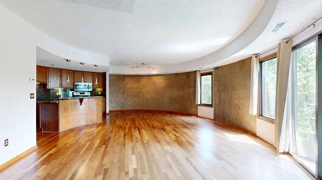 Building Photo - 3141 Dean Court #502