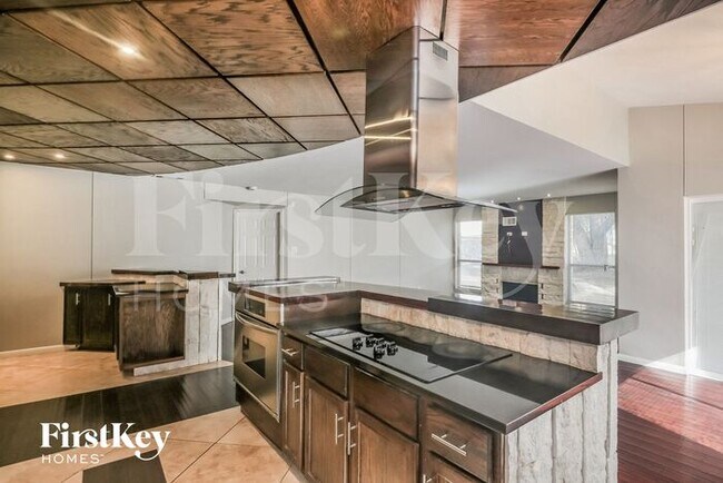 Foto del edificio - 2716 Glenwood Ct