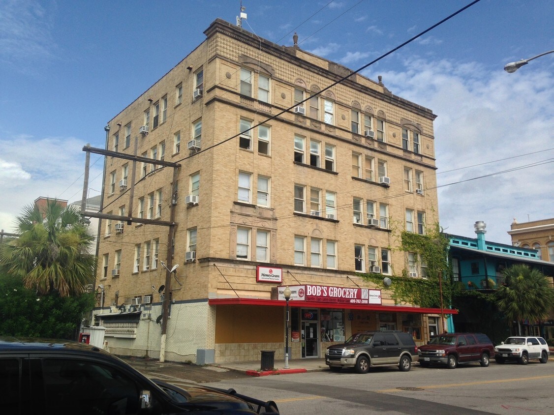 Primary Photo - Illies Building