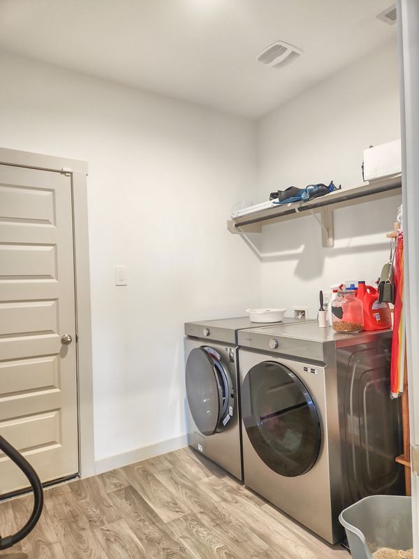 Foto del edificio - 7219 Sunbreeze Ln