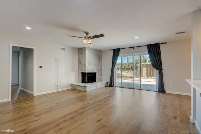 Building Photo - 3 br, 2 bath House - 6466 Bisby Lake Ave