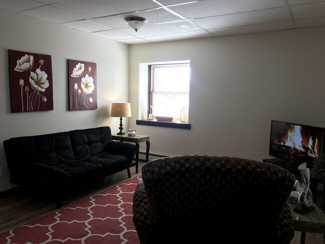 Building Photo - Ironton Apartments