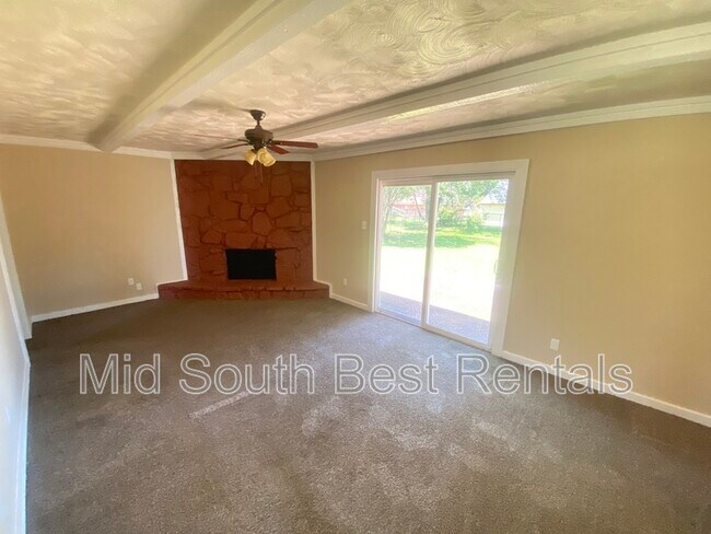 Building Photo - 3312 Daisywood Ln
