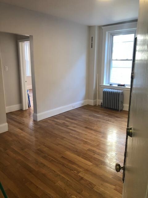 Foto del edificio - 121 Park Dr