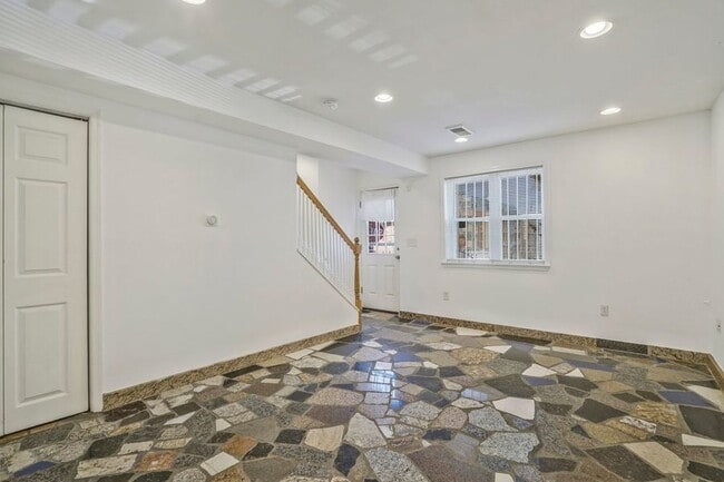 Foto del edificio - 2268 Mt View Pl SE