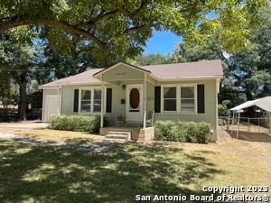Primary Photo - 2027 Gruene Rd