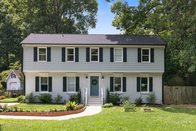 Building Photo - 106 N Trail Dr
