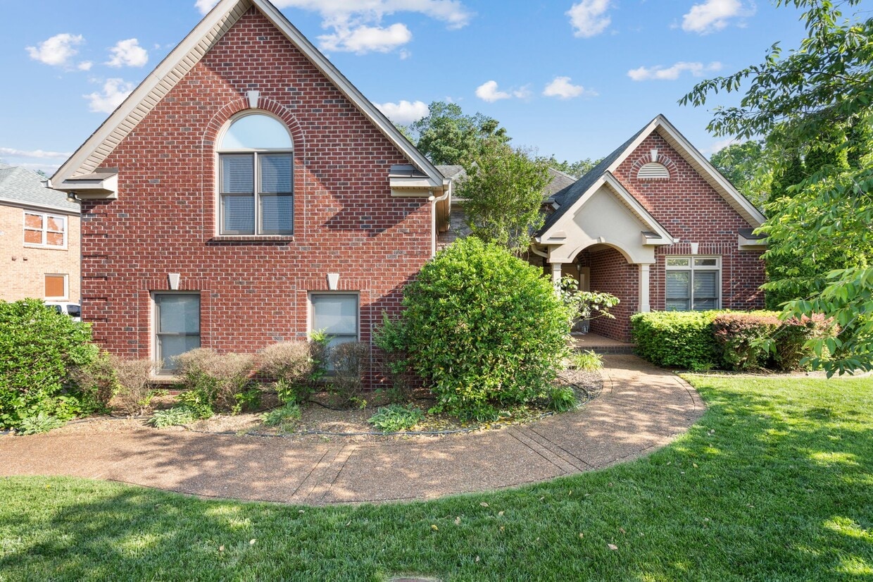 2245 Seven Points Cir, Nashville, TN 37076 House Rental in Nashville
