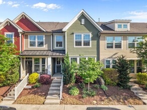 Building Photo - 1709 Shady Oaks Dr