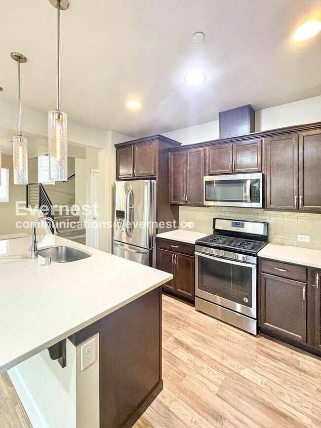 Foto del edificio - 14830 16th Pl W