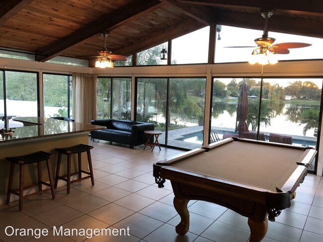 Building Photo - 2615 S Crystal Lake Dr