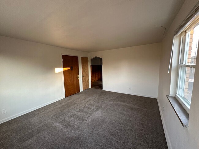 Foto del edificio - 4329 Oakwood Ave