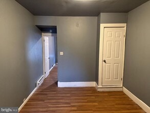 Building Photo - 1111 Green St