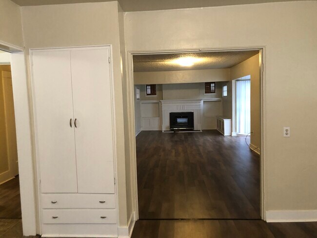 Foto del edificio - 325 NE Spaulding St