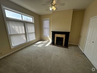 Building Photo - 2703 Olive St