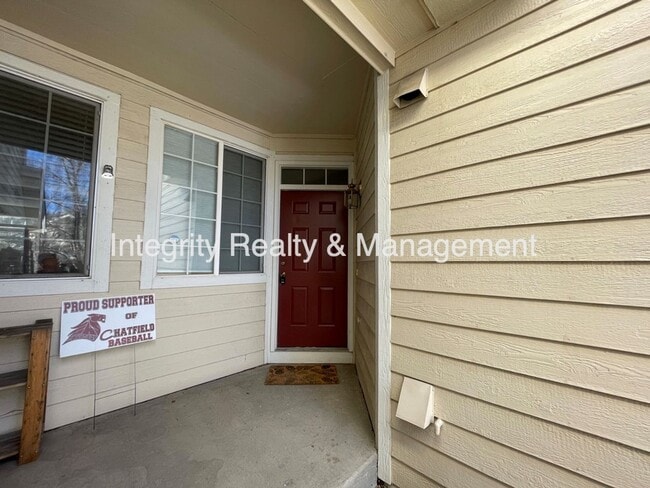 Building Photo - 9106 W Phillips Dr