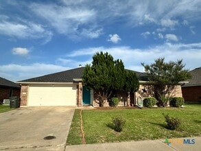 Building Photo - 6200 Temora Loop