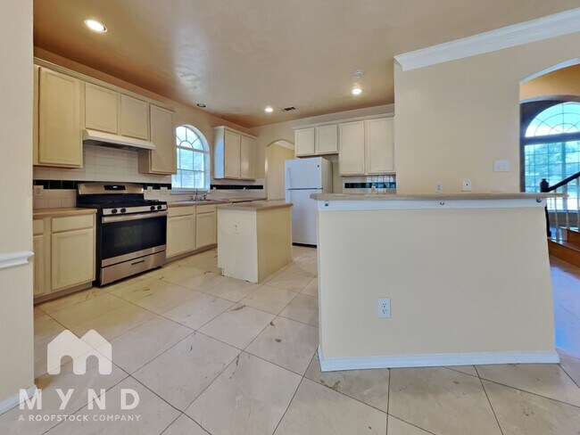 Building Photo - 9511 Weldridge Dr